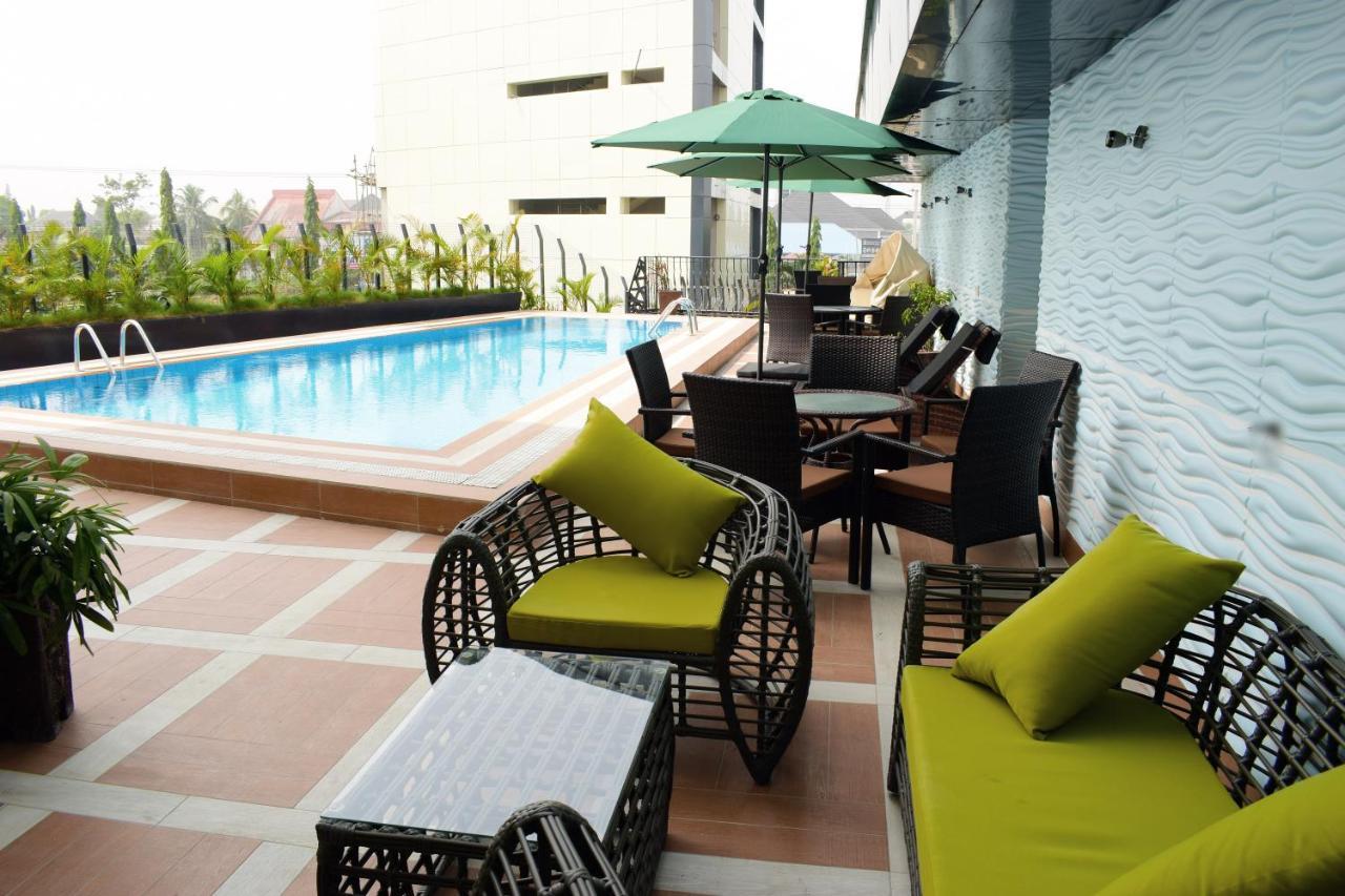 Monty Suites & Golf Uyo Exterior foto